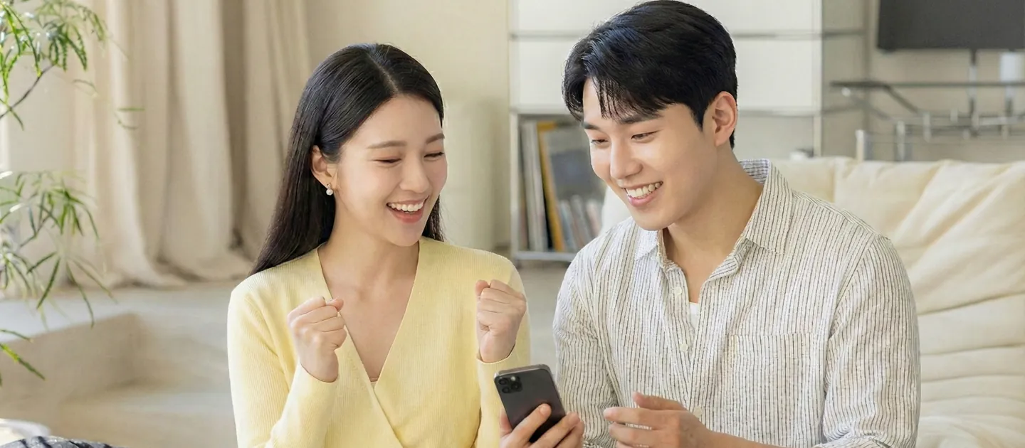 카드사별 확인 항목 상담을 진행하는 장면을 담은 참고 사진